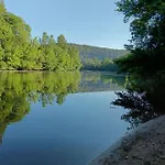 Belle-vue Hotes Au Coeur De La Vallee Des Chateaux Bed & Breakfast