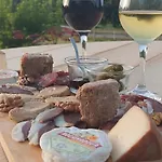 Belle-vue Hotes Au Coeur De La Vallee Des Chateaux 3*