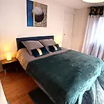 Belle-vue Hotes Au Coeur De La Vallee Des Chateaux 3* 卡斯泰尔诺拉沙佩尔