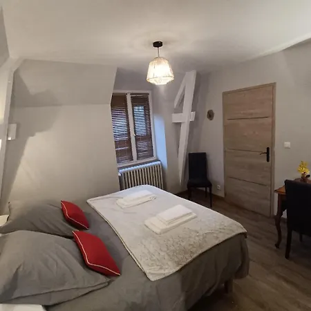 D'hotes Belle-vue -vue Sur Chateau B&B 3*