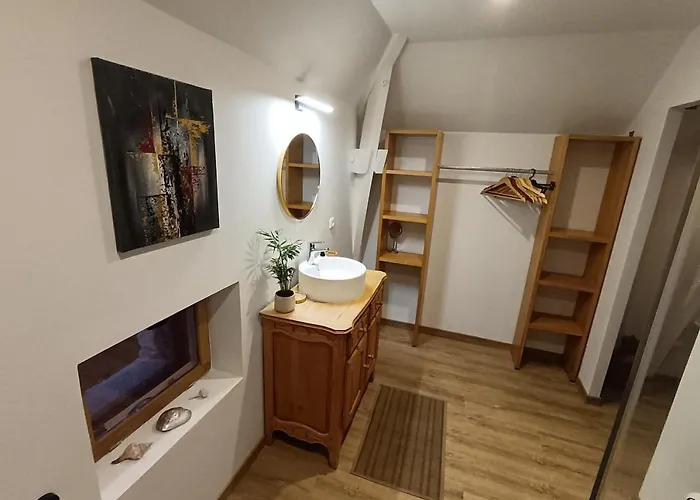 Belle-vue Hotes Au Coeur De La Vallee Des Chateaux 3*