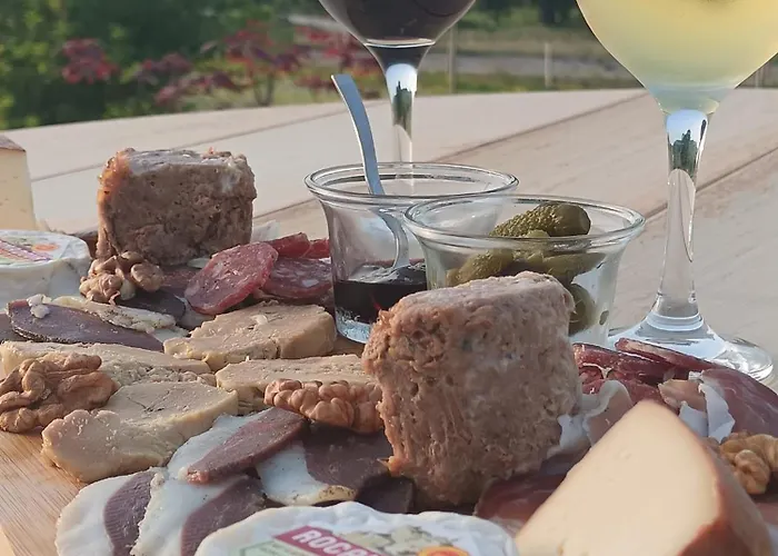 Belle-Vue Chambres Hotes Au Coeur De La Vallee Des Chateaux 3*