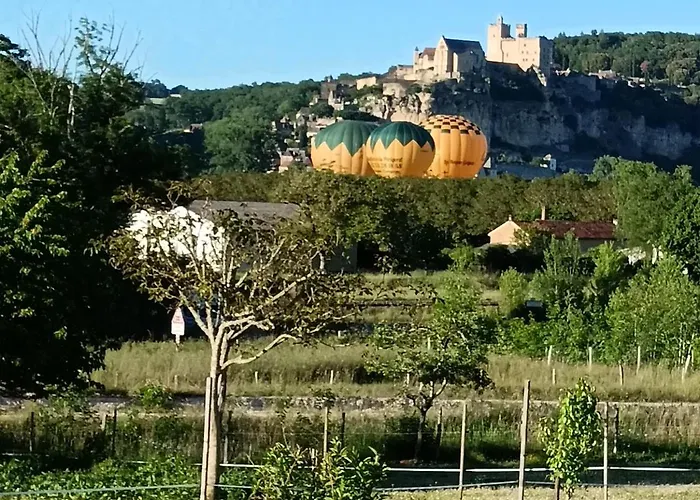 Belle-vue Hotes Au Coeur De La Vallee Des Chateaux